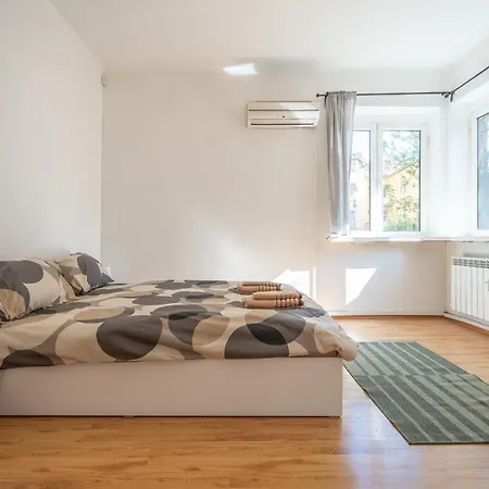 Apartment 2 Bdr Next To The National Stadium Sofia