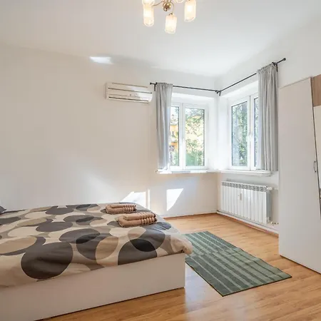 2 Bdr Next To The National Stadium Apartament Sofia