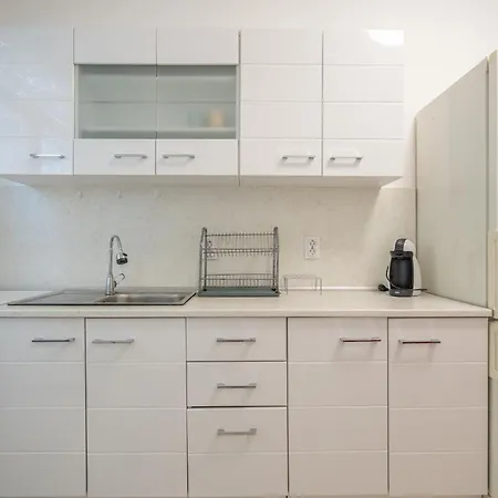 2 Bdr Next To The National Stadium Apartment Sofia