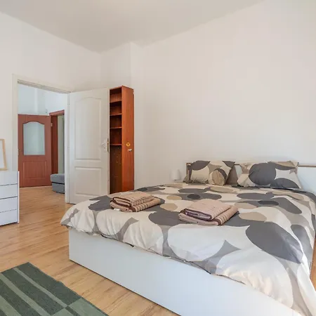 2 Bdr Next To The National Stadium * София