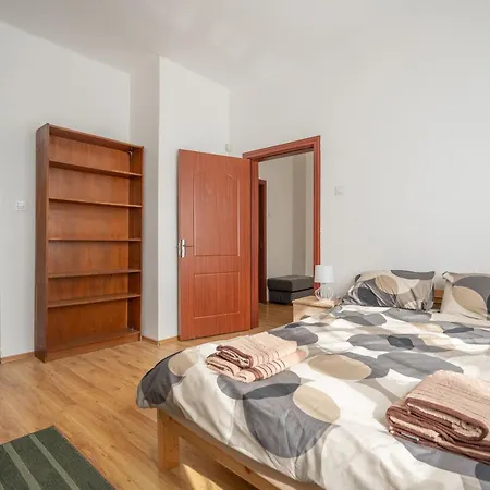 شقة 2 Bdr Next To The National Stadium