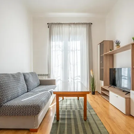 2 Bdr Next To The National Stadium *