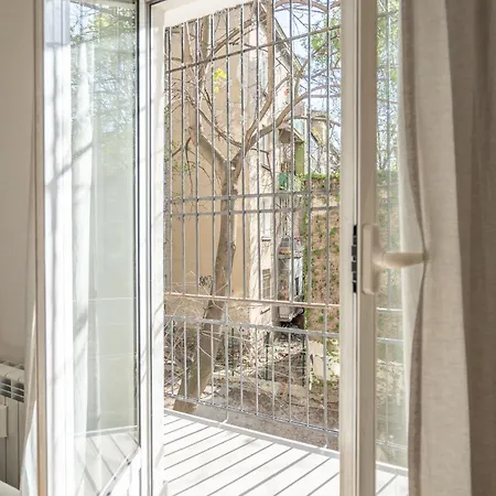 2 Bdr Next To The National Stadium Sofia