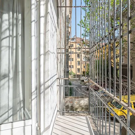 2 Bdr Next To The National Stadium Apartment