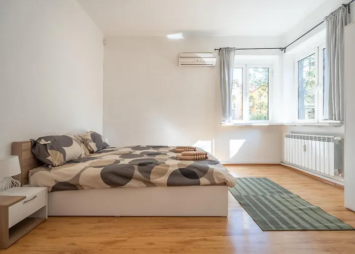 Apartament 2 Bdr Next To The National Stadium Sofia