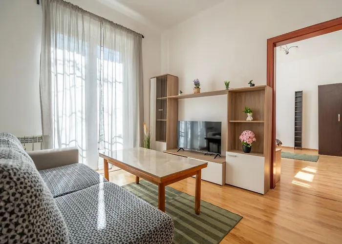 2 Bdr Next To The National Stadium * Sofia