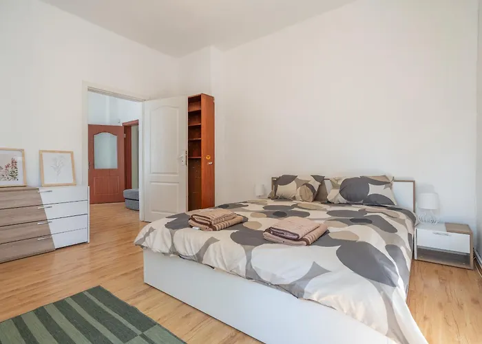 2 Bdr Next To The National Stadium * Sofia