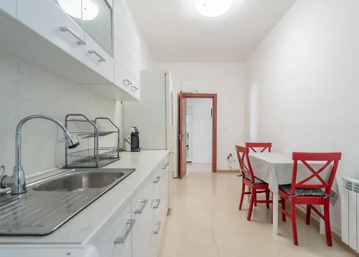 Διαμέρισμα 2 Bdr Next To The National Stadium Σόφια